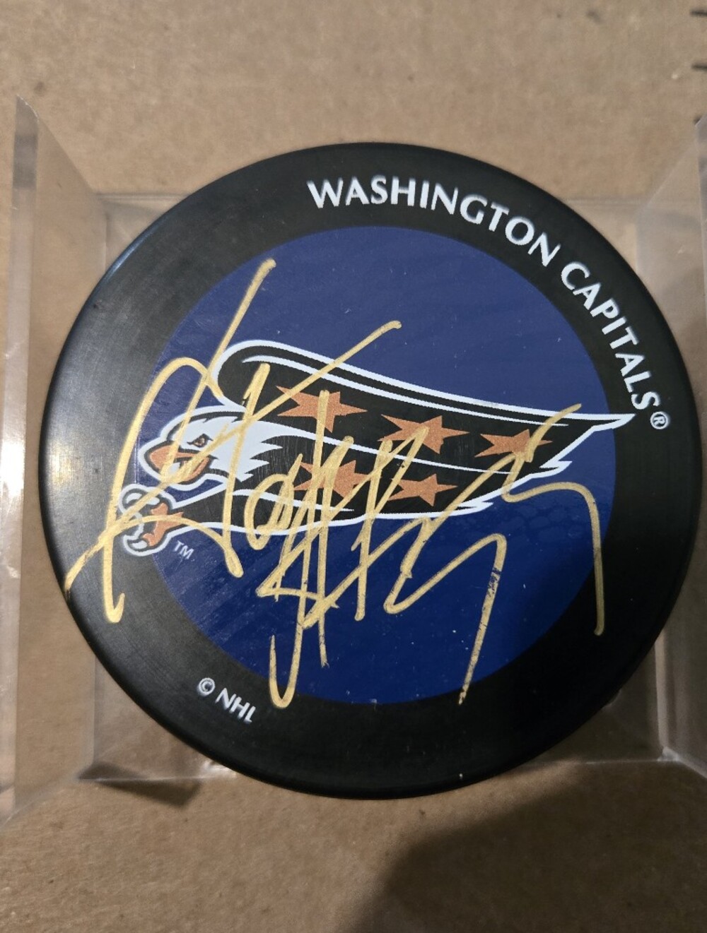 NHL Washington Capitals Black Blue Gold Autographed Hockey Puck